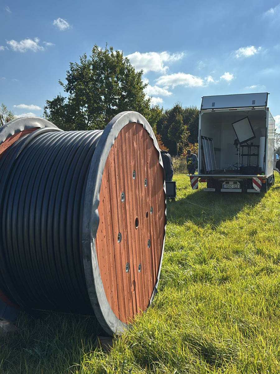 Behind the scenes 3